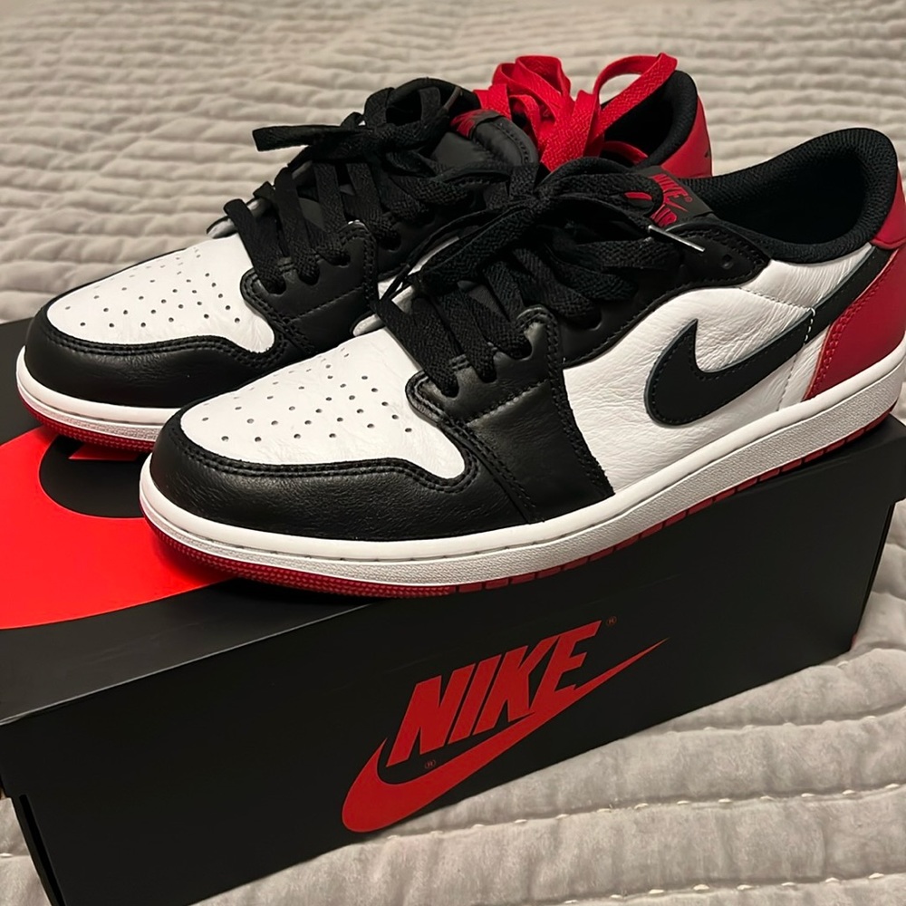 Need a pair of #BlackToe lows?! I got you! Check these out!